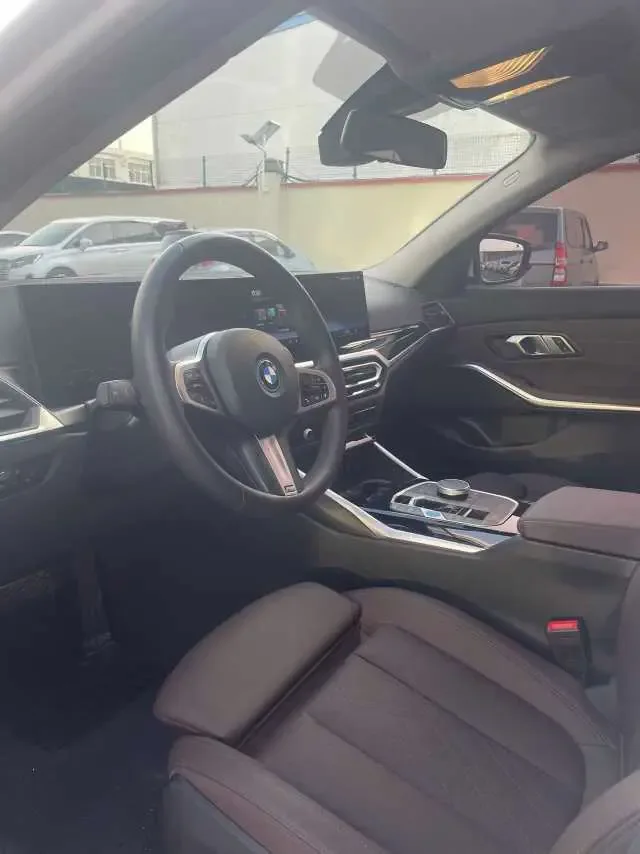 BMW i3 eDrive 40 L Night Sport Package 2024 — миниатюра 2