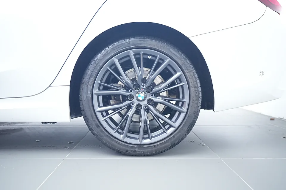 BMW 3 Series 2022