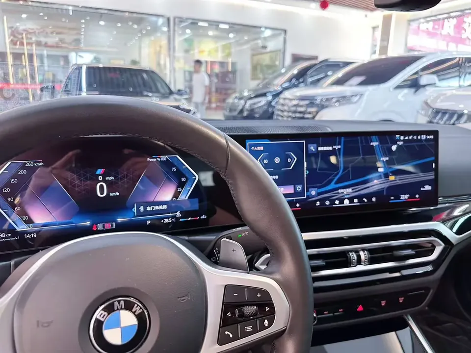 BMW 3 Series BMW 3 Series 2023 320i M Sport Package 2024 — миниатюра 3
