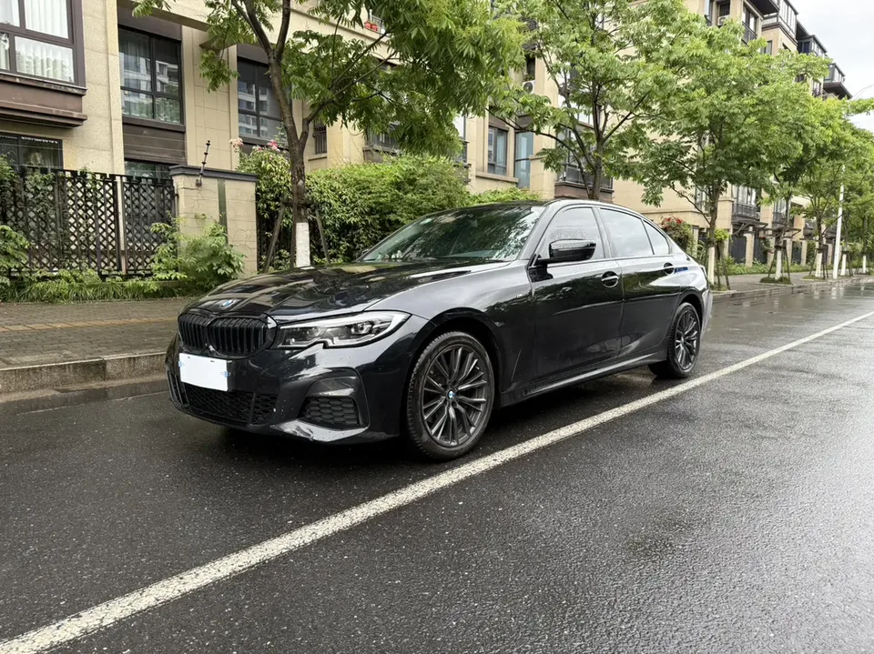 BMW 3 Series 2022