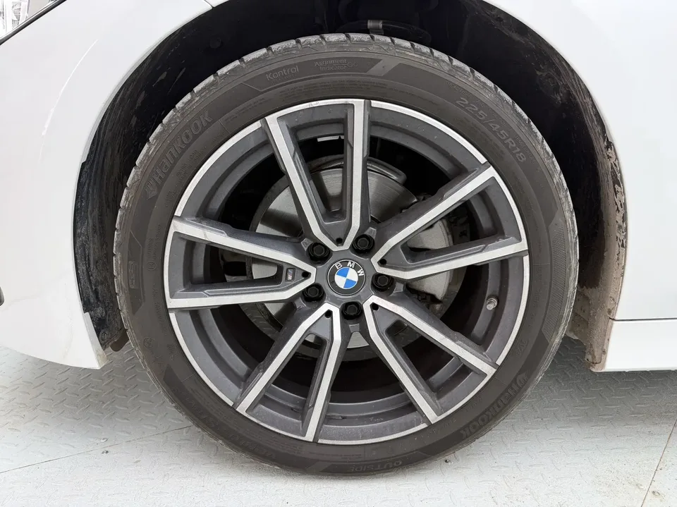 BMW 3 Series BMW 3 Series 2023 320Li M Sport Package 2023 — миниатюра 2