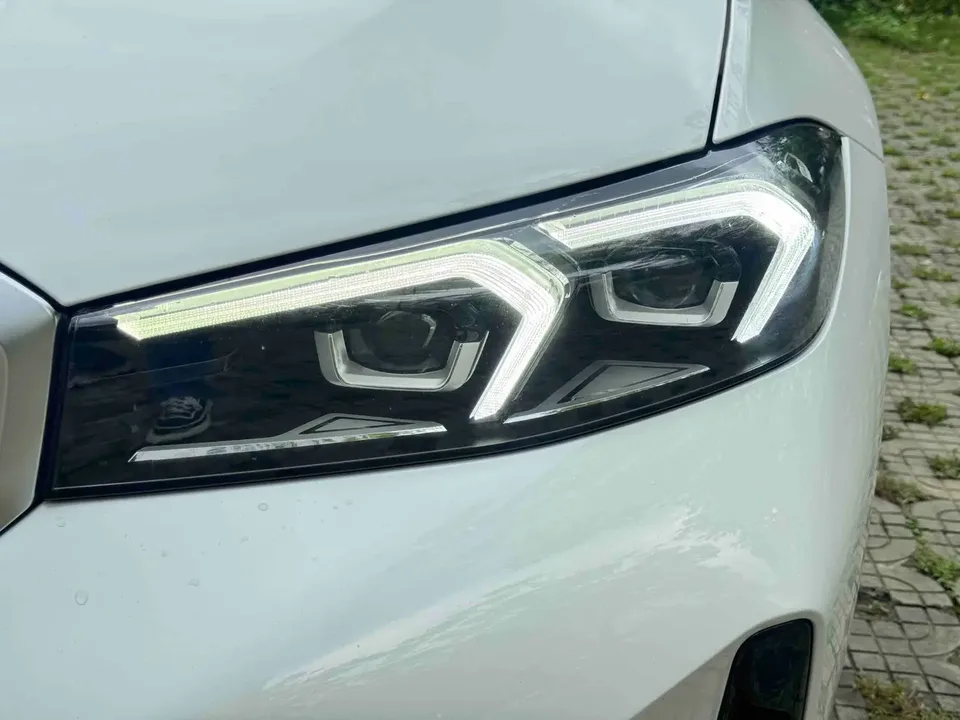 BMW 3 Series BMW 3 Series 2023 320Li M Sport Package 2023 — миниатюра 3