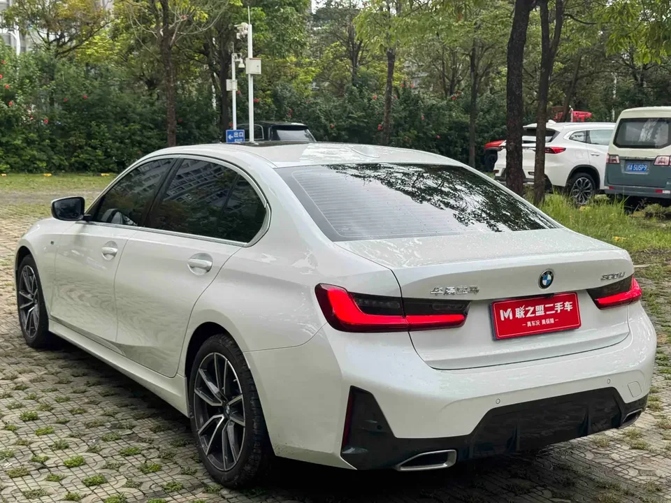 BMW 3 Series 2023