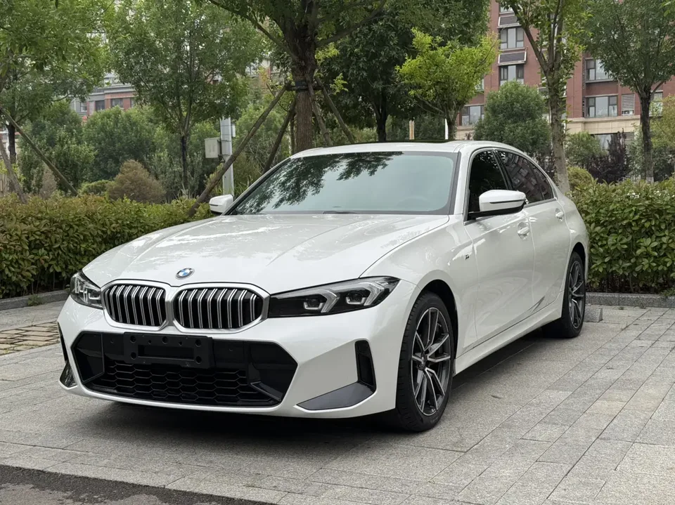BMW 3 Series 2023