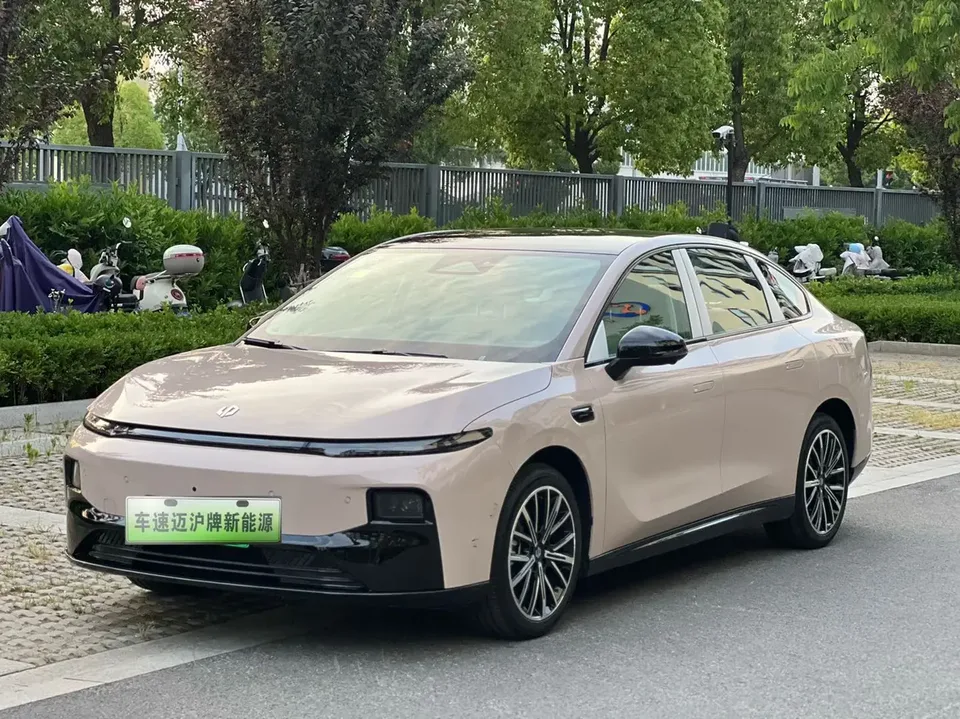Leapmotor Leap running B01 2026