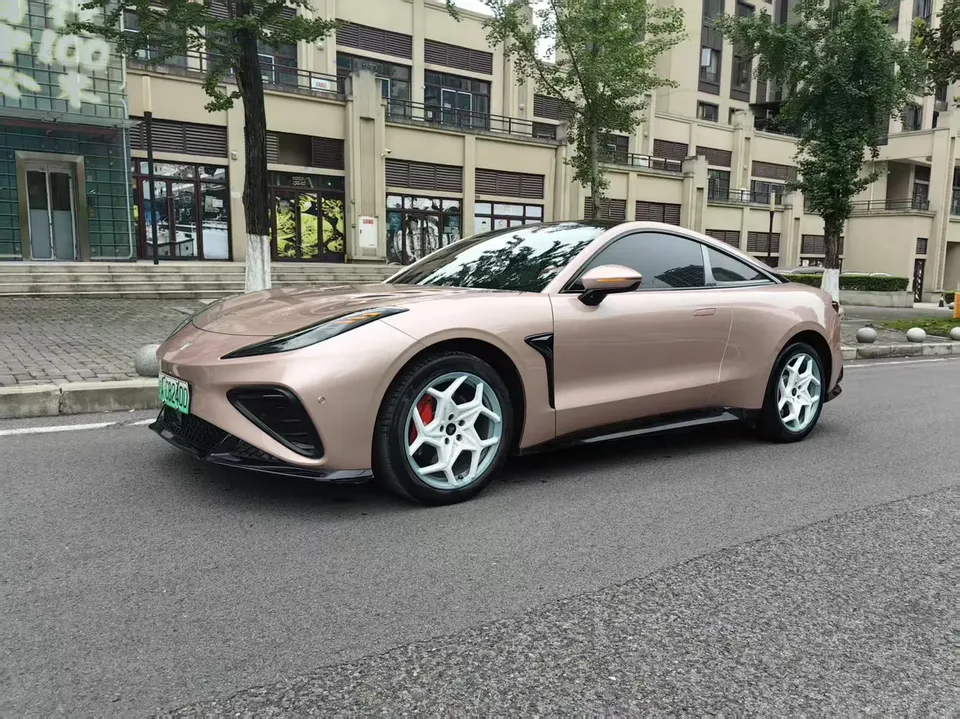 Hozon Neta GT Nezha GT 580 AWD Sport 2023 — photo 1, buy with delivery to Moscow