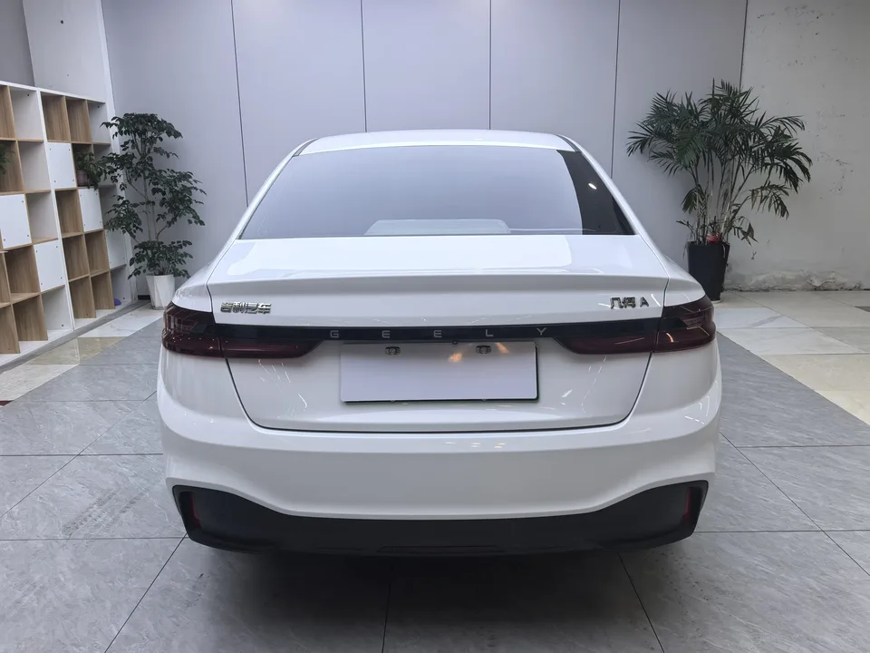 Geely Geometry A Geely Geometry A 2024 410KM travel version 2024 — миниатюра 4