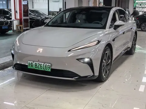 Rising Auto Feifan F7 2023 buy in Moscow