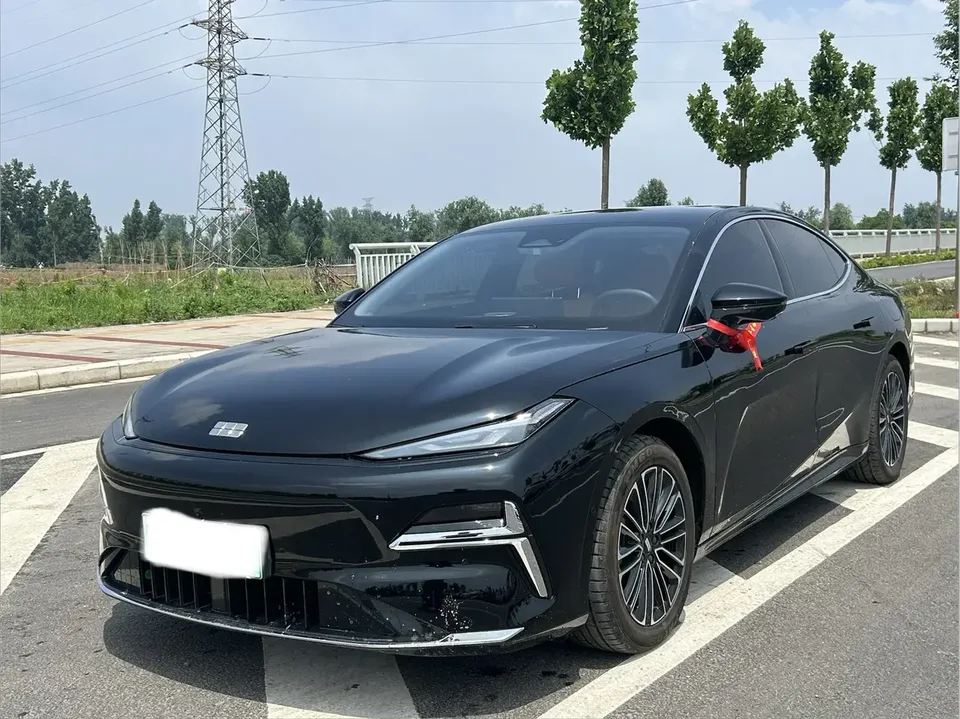 Geely Galaxy Star 8 PHEV 2025