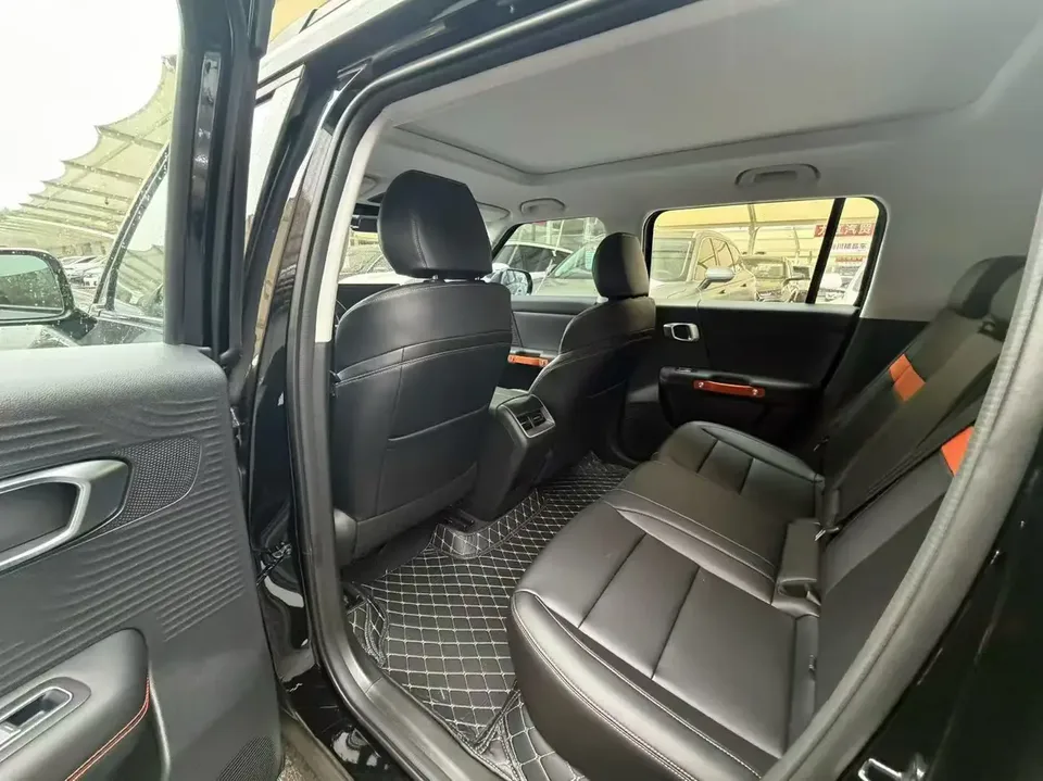 BAIC Beijing Off-road BJ30 Traveler 1.5T DCT Advanced Edition 2026 — миниатюра 3