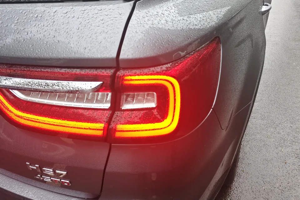 Hongqi HS7 Hongqi HS7 2021 2.0T automatic two-wheel drive Zhilian Qichang Edition 2022 — миниатюра 3