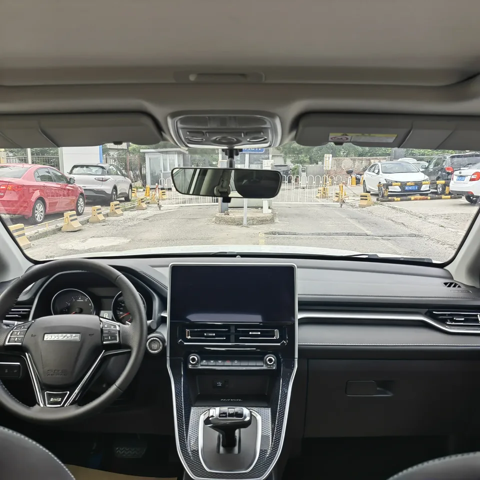 Haval M6 PLUS 1.5T DCT Luxury Smart Connected Edition 2024 — миниатюра 3