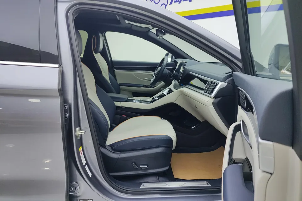 BYD Song PLUS DM DM-i 110KM 2WD Flagship PLUS 2023 — миниатюра 4