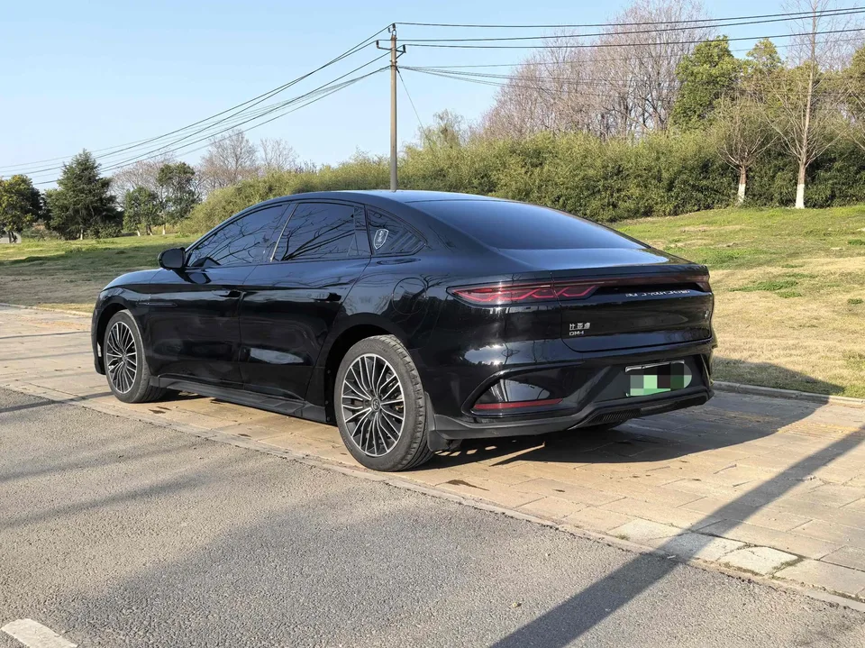 BYD Han DM DM-i 121KM Premium Edition 2022 — миниатюра 4