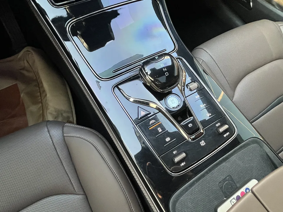 BYD Han DM DM-i 121KM Premium Edition 2022 — миниатюра 5