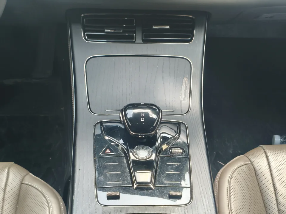 BYD Han DM DM-i 121KM Premium Edition 2023 — миниатюра 4
