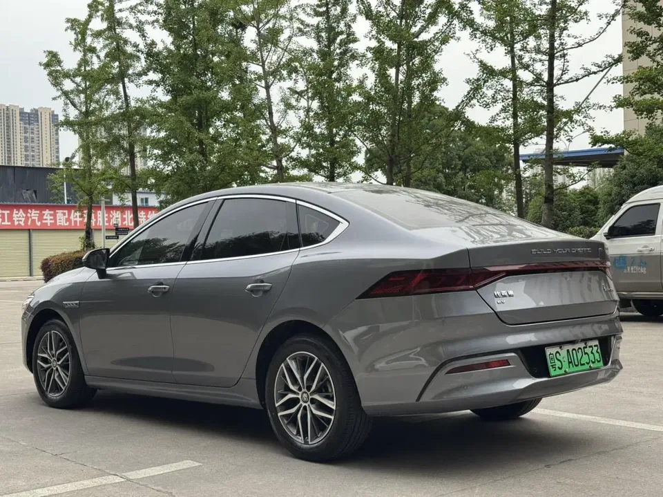 BYD Qin PLUS EV Honor Edition 510KM Leading Model 2024 — миниатюра 4