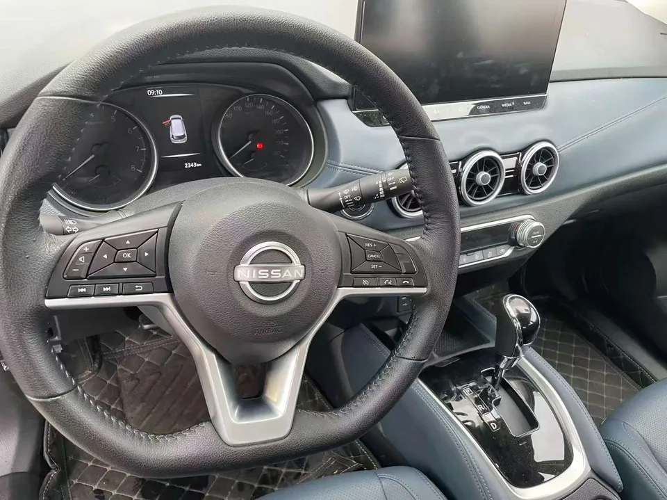 Nissan X-Trail Qijun Honor 2.0L 2WD Leading Edition 2025 — thumbnail 5