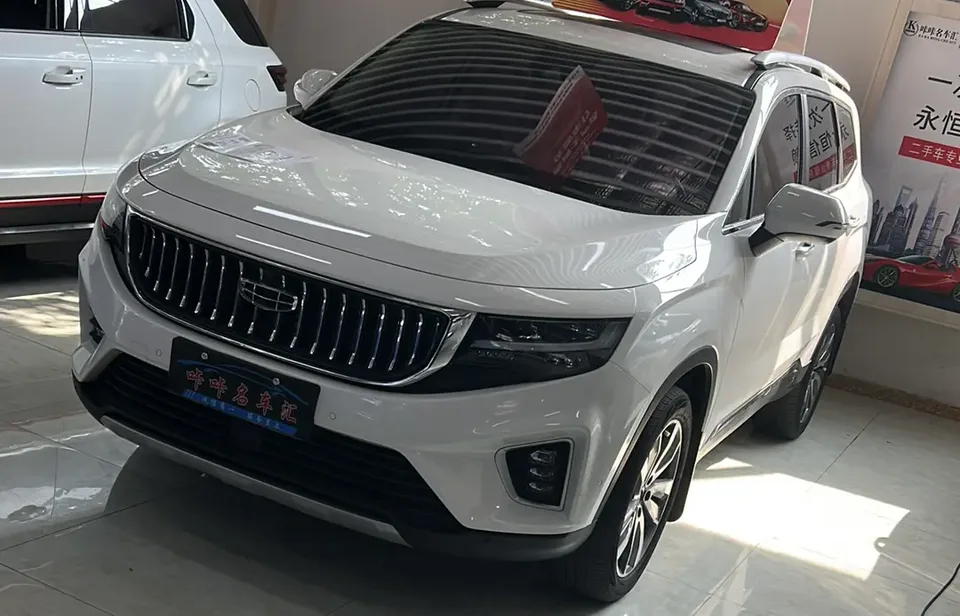 Geely Okavango 2022