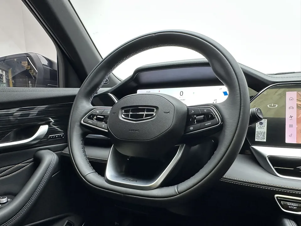 Geely Monjaro 2.0TD DCT EVO 2WD Changfeng Edition 2025 — миниатюра 4