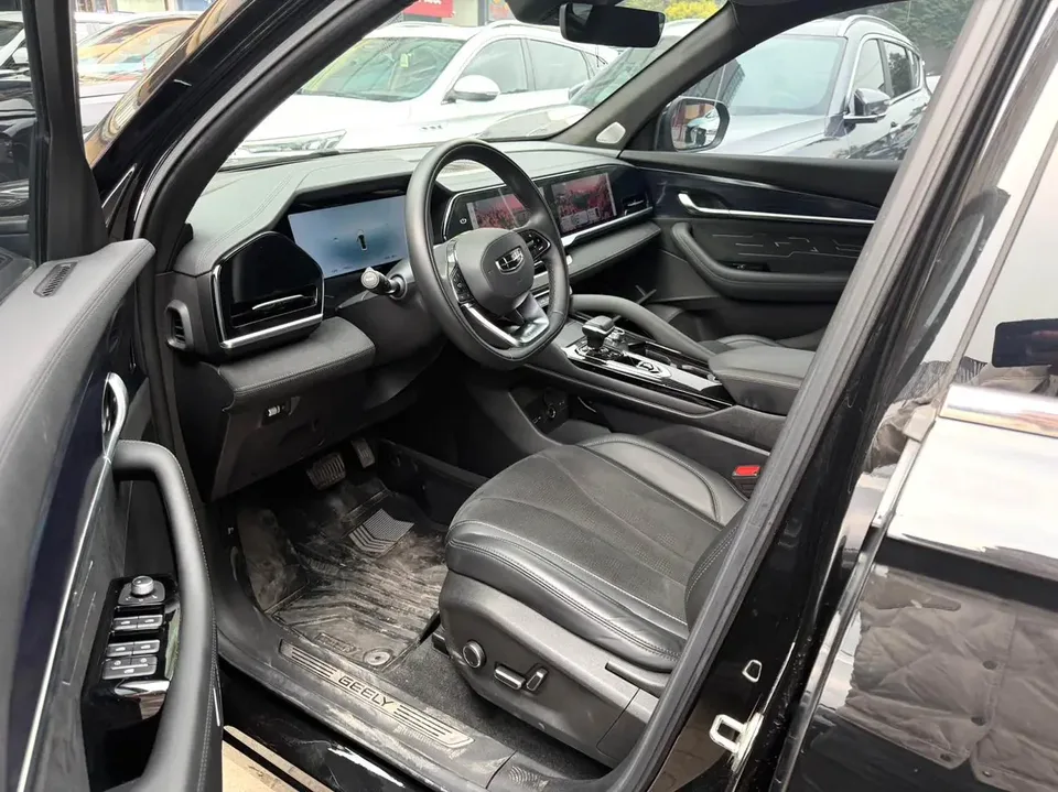 Geely Monjaro Xingyue L 2024 2.0TD High Power Automatic 2WD Skyline Edition 2023 — миниатюра 3