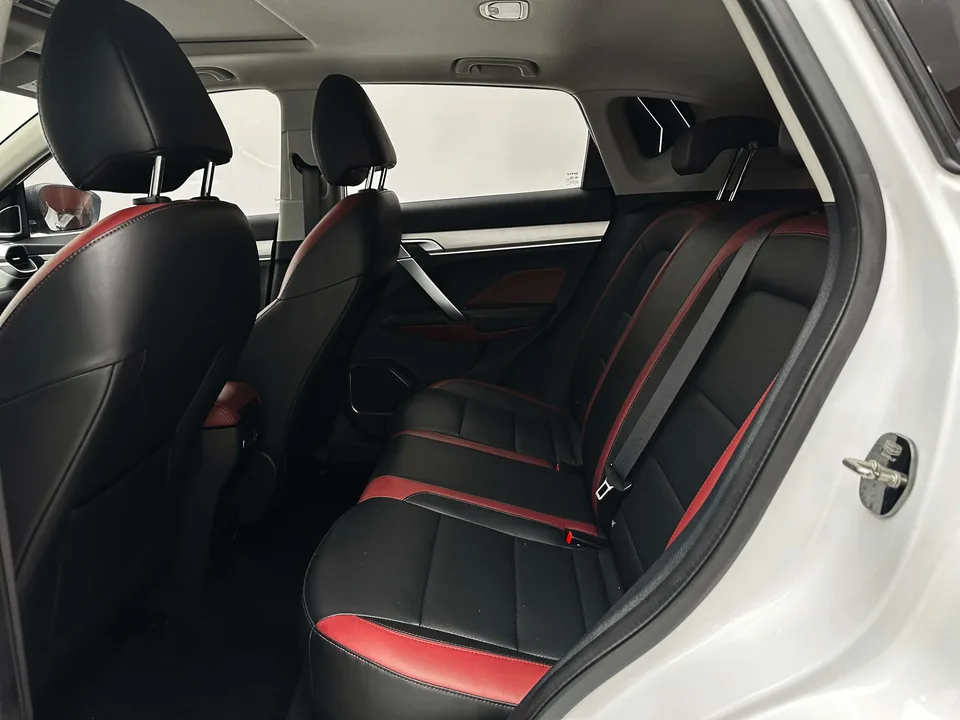 Geely Coolray SX11 240T DCT Diamond Edition 2022 — миниатюра 5