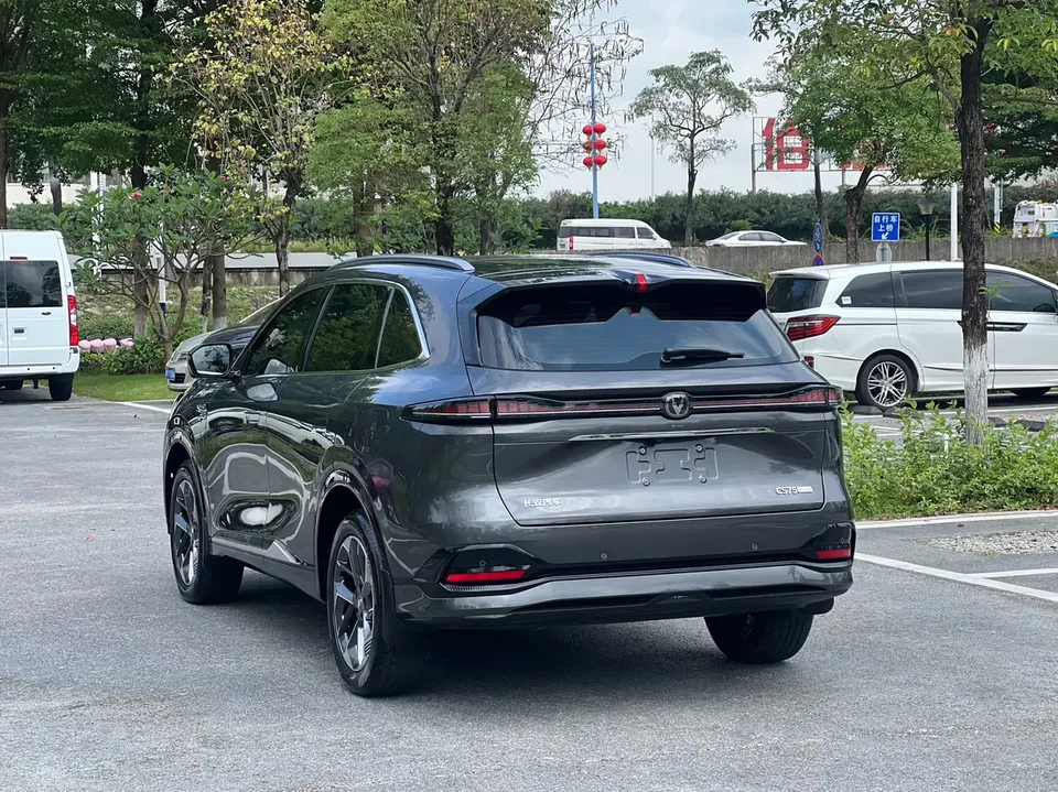 Changan CS75PLUS Changan CS75 PLUS 2025 fourth generation 1.5T New Blue Whale Smart Premium Edition 2024 — миниатюра 2