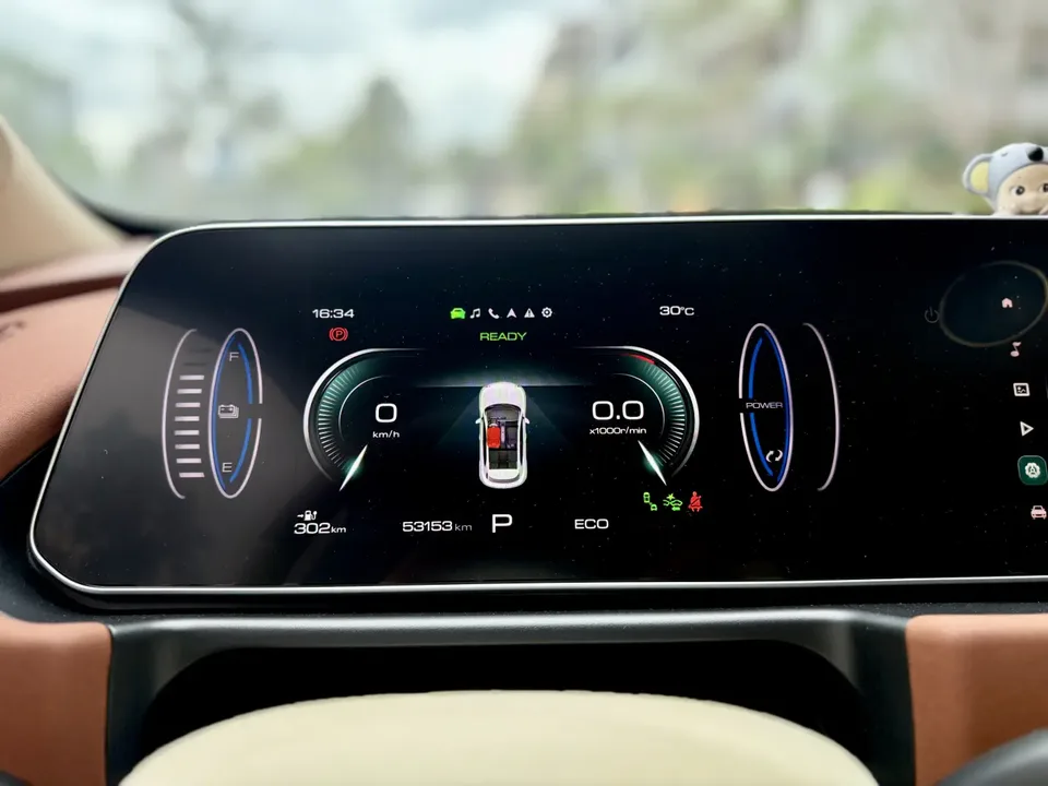 ORA Euler good cat Euler good cat 401km standard range luxury lithium iron phosphate 2024 — thumbnail 3