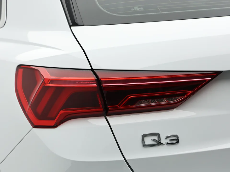 Audi Q3 Audi Q3 35 TFSI Stylish Dynamic 2022 — thumbnail 4