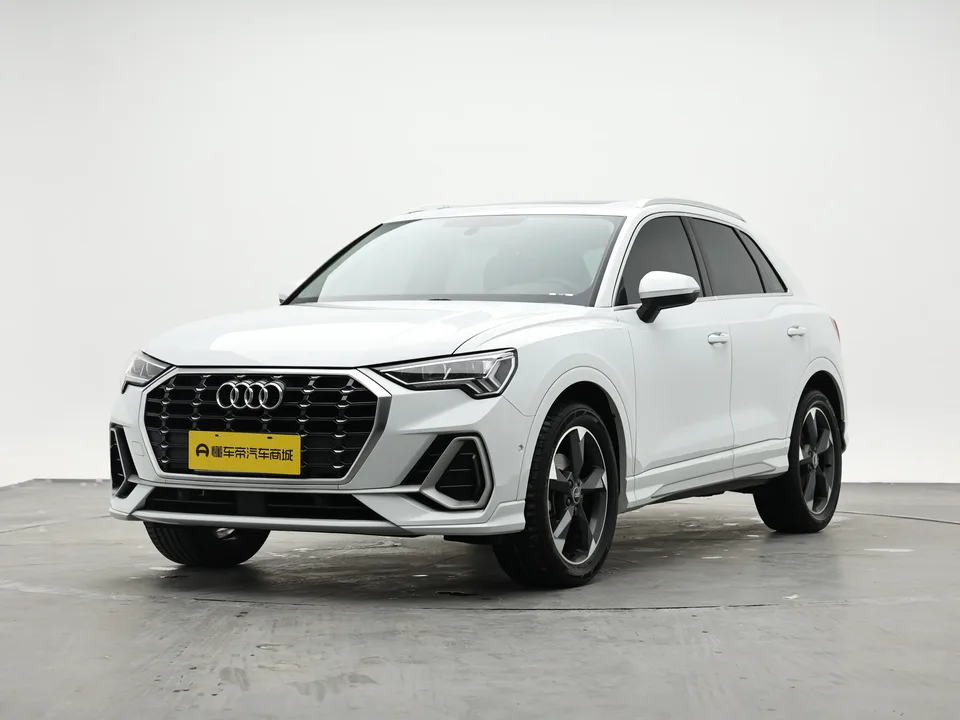 Audi Q3 Audi Q3 35 TFSI Stylish Dynamic 2022 — photo 1, buy with delivery to Moscow