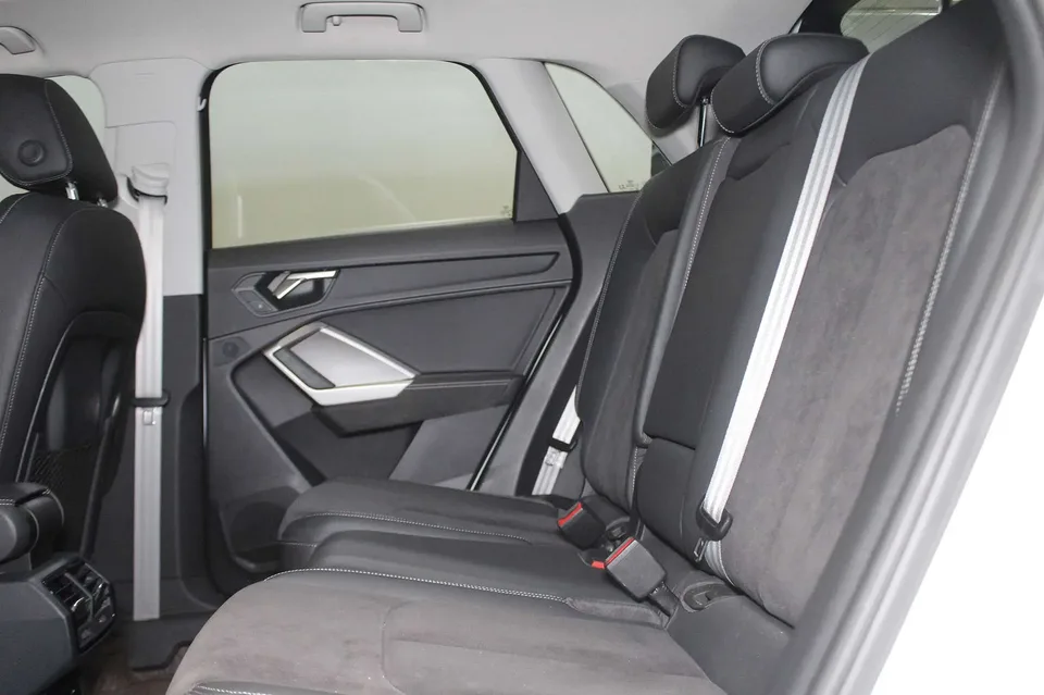 Audi Q3 Q3 Audi Q3 2022 35 TFSI Fashionable and Dynamic 2022 — thumbnail 4