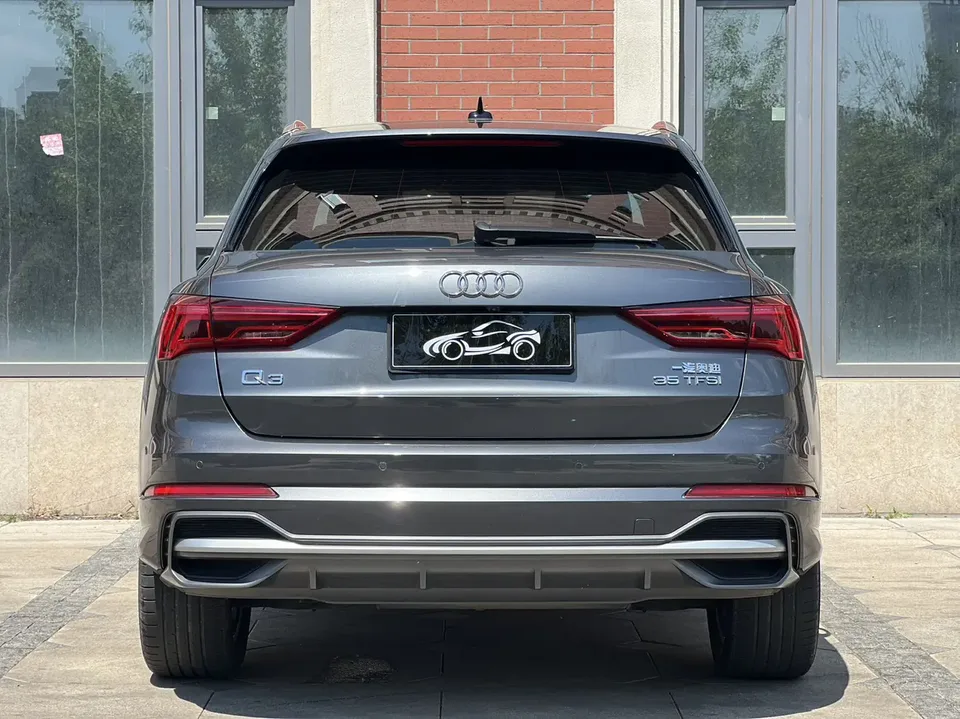 Audi Q3 Audi Q3 35 TFSI Stylish Dynamic 2022 — thumbnail 2
