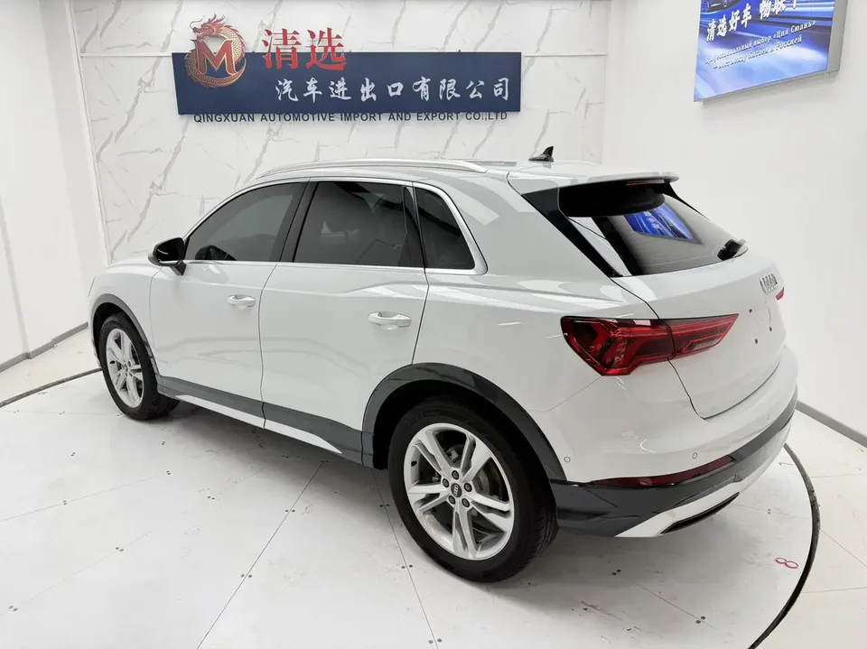 Audi Q3 Audi Q3 2023 35 TFSI Fashionable and Dynamic 2023 — миниатюра 4