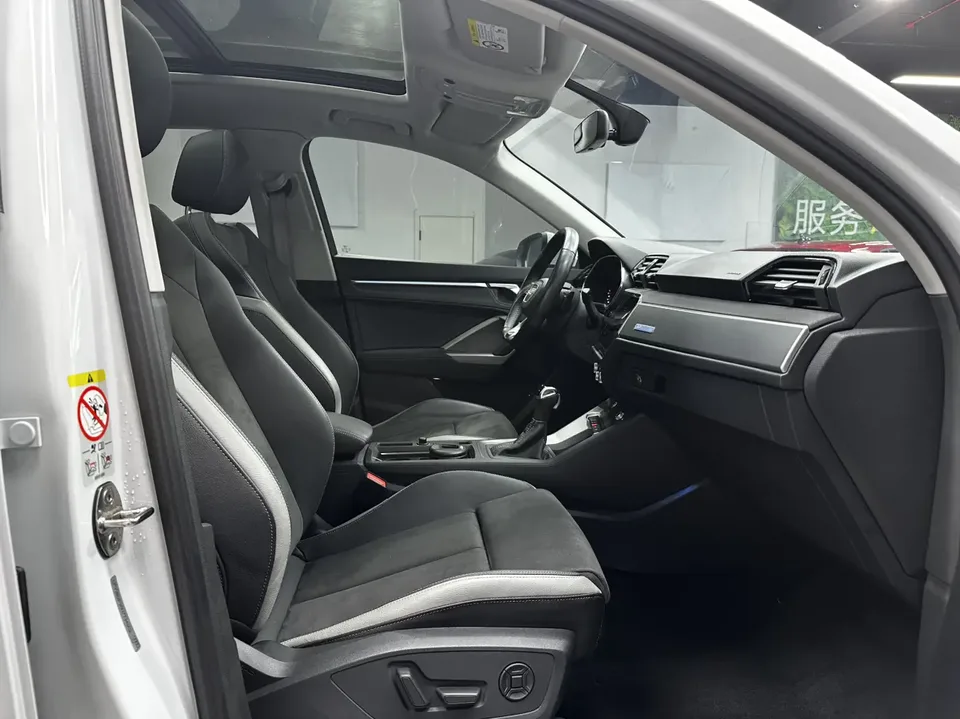 Audi Q3 Audi Q3 2022 35 TFSI Fashionable and Dynamic 2023 — миниатюра 5