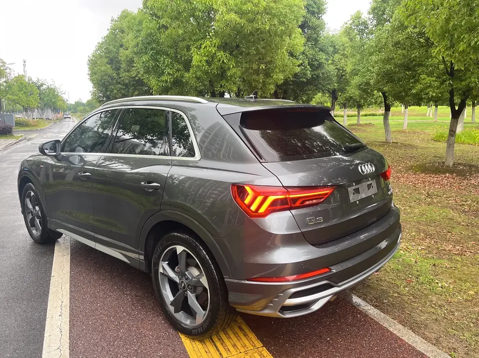 Audi Q3 Audi Q3 2023 35 TFSI Fashionable and Dynamic 2023 — миниатюра 2