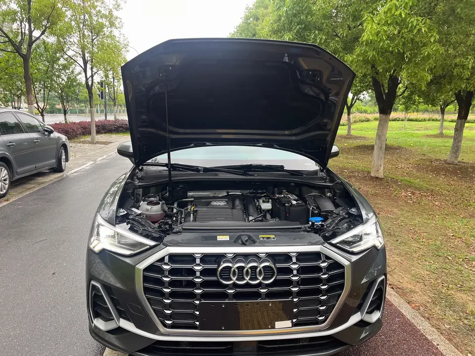 Audi Q3 Audi Q3 2023 35 TFSI Fashionable and Dynamic 2023 — миниатюра 3
