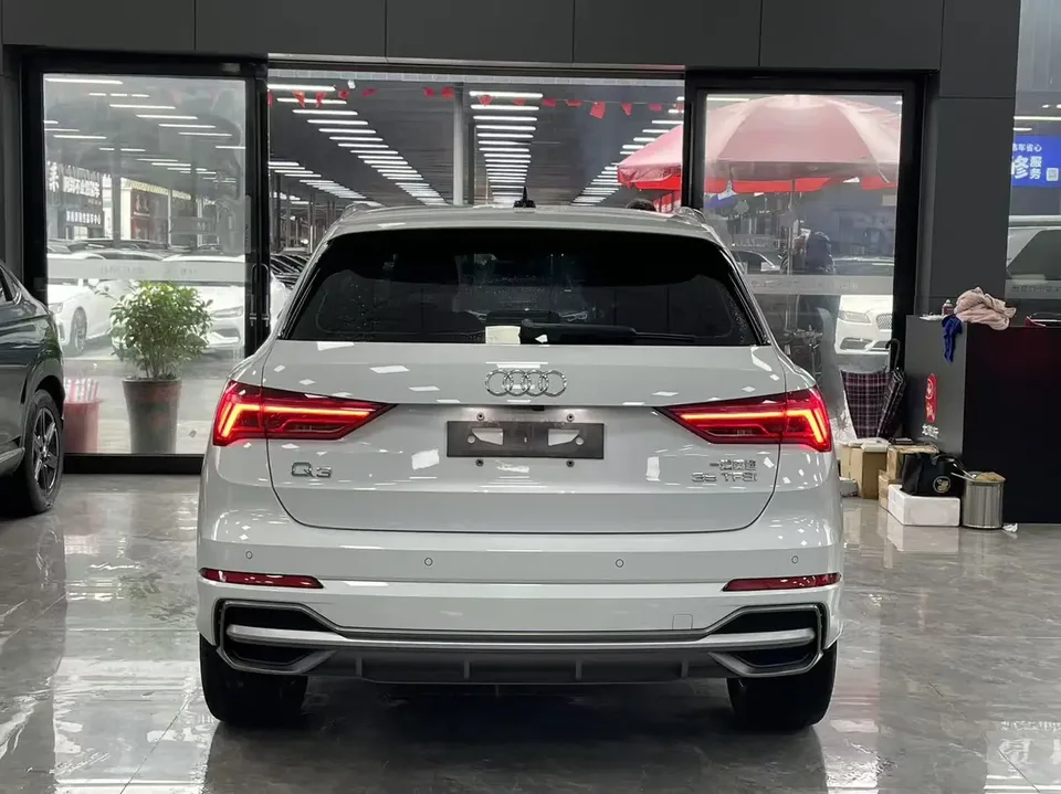 Audi Q3 Audi Q3 2022 35 TFSI Fashionable and Dynamic 2022 — миниатюра 5