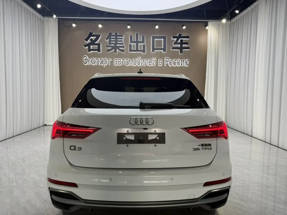 Audi Q3 Audi Q3 2022 35 TFSI aggressive and dynamic model 2023 — миниатюра 5