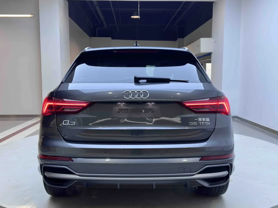 Audi Q3 Audi Q3 2023 35 TFSI Fashionable and Dynamic 2023 — миниатюра 2