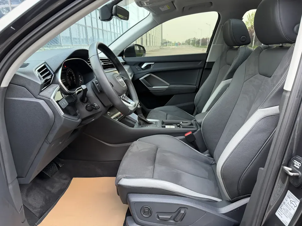 Audi Q3 Audi Q3 2023 35 TFSI Fashionable and Dynamic 2023 — миниатюра 4