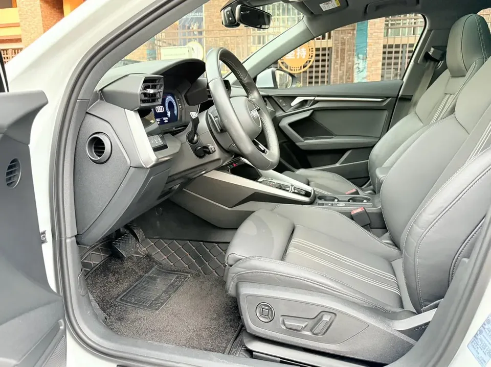 Audi A3 Audi A3 2024 A3L Limousine 35 TFSI Fashion Sports 2024 — миниатюра 5