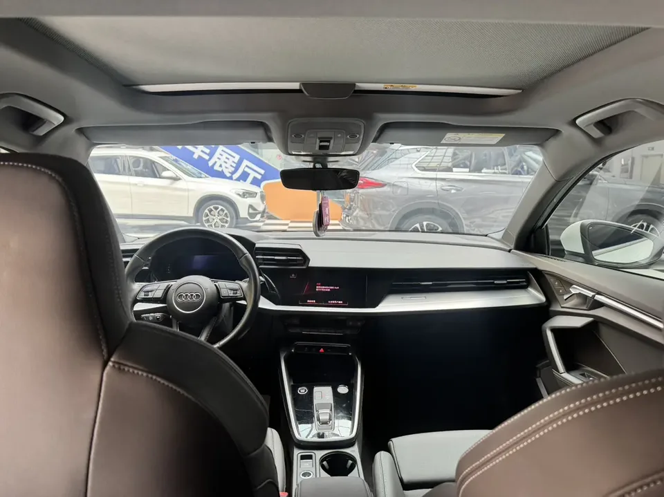 Audi A3 facelift A3L Limousine 35 TFSI stylish and sporty 2023 — миниатюра 4