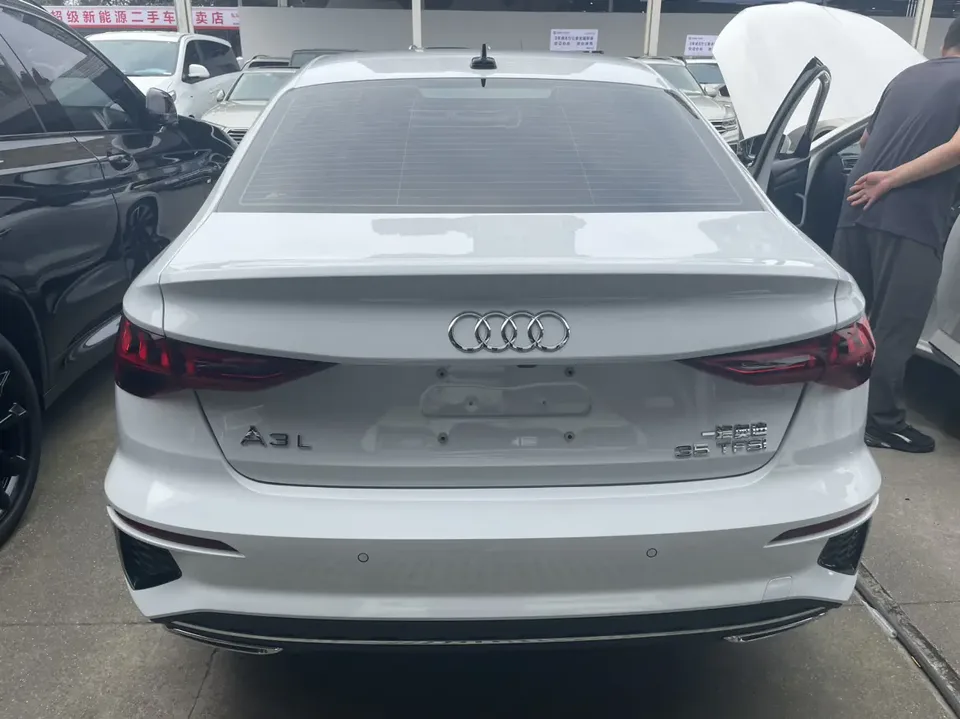 Audi A3 Audi A3 2024 A3L Limousine 35 TFSI Enterprising and Elegant Model 2024 — миниатюра 2