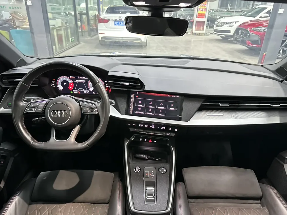 Audi A3 A3L Limousine 35 TFSI RS Kit Burning Speed Type 2022 — миниатюра 4