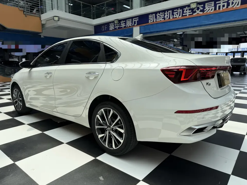 Kia K3 1.5L IVT Youth Edition 2022 — миниатюра 2