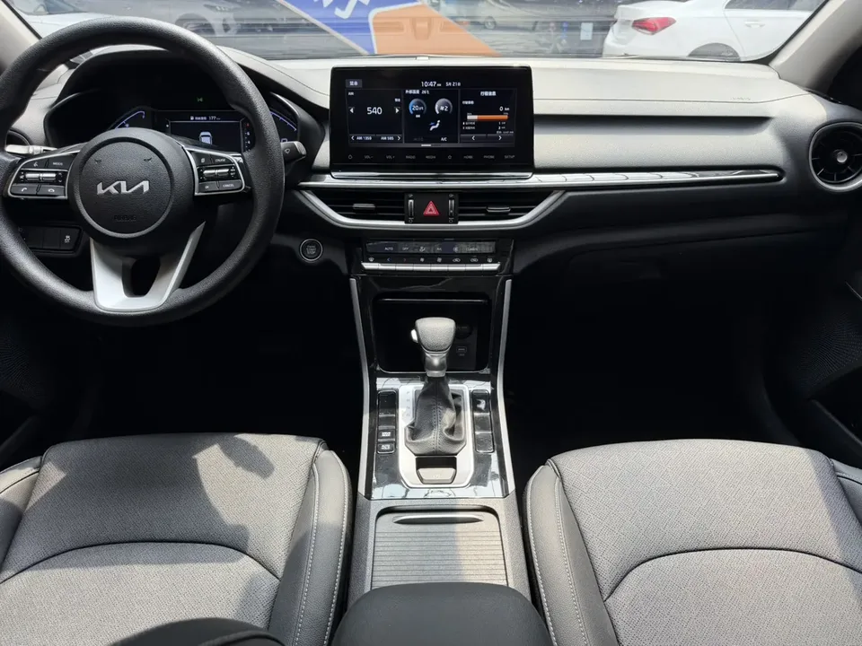 Kia K3 1.5L IVT Youth Edition 2022 — миниатюра 3