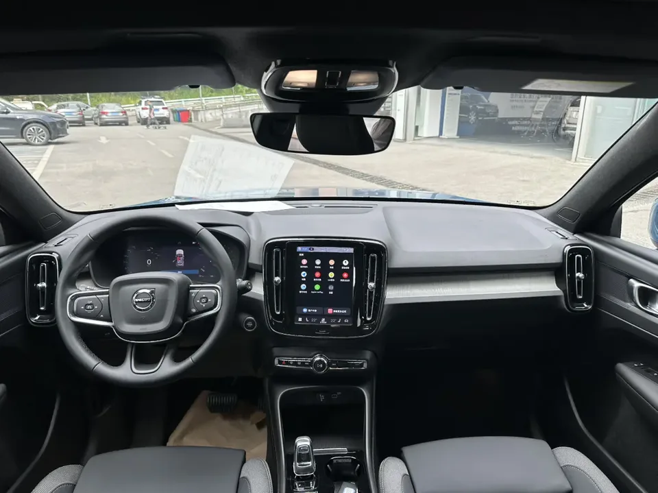 Volvo XC40 Volvo XC40 2024 B3 Zhiyuan Luxury Edition 2024 — миниатюра 4