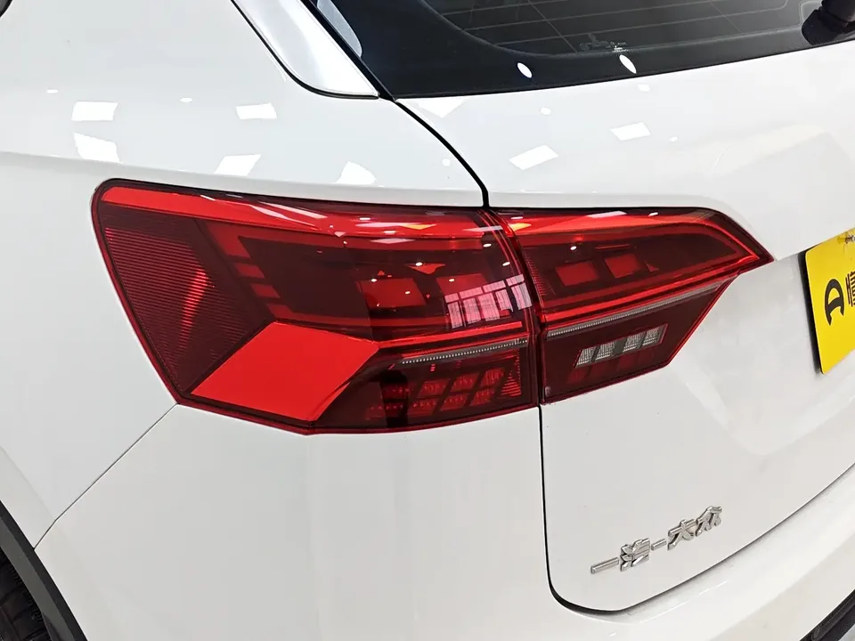 Volkswagen Tayron Tayron Tanyue 2022 280TSI 2WD Luxury Smart Edition 2022 — thumbnail 4