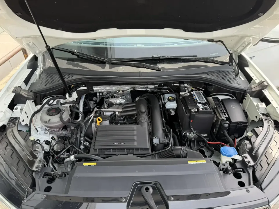 Volkswagen Tayron Tanyue 2023 280TSI 2WD Luxury Plus Advanced Edition 2023 — миниатюра 3