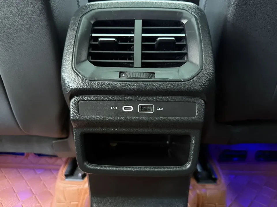 Volkswagen Tharu Tuyue 280TSI 2WD Fashion Edition 2022 — миниатюра 4